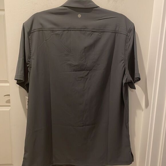 NWT Zella short sleeve shirt Grey Magnet size medium - Picture 3 of 11